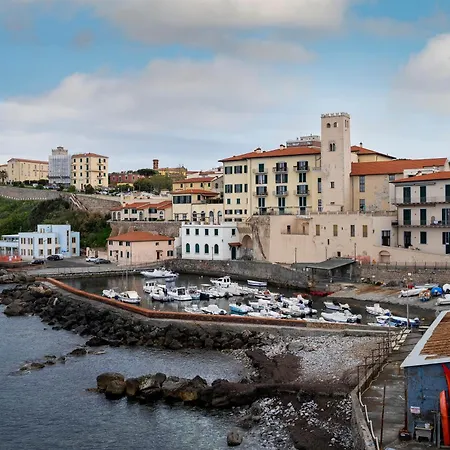 Sea View In The Heart Of Appartamento Piombino
